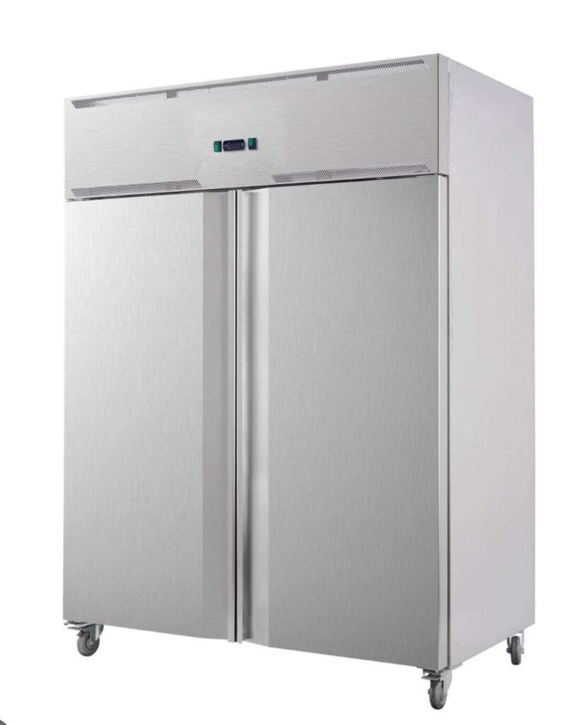Stainless steel 2 doors upright standing chiller & freezers with or without wheels high quality.